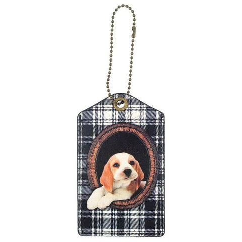 Online shopping for vegan brand LAVISHY's vegan/faux leather vintage style Foxhound puppy print vegan luggage tag. It's a great gift idea for you or your friends & family. Wholesale available to gift shop, boutique store & corporate buyers at www.lavishy.com with many unique & fun fashion accessories & travel accessories.