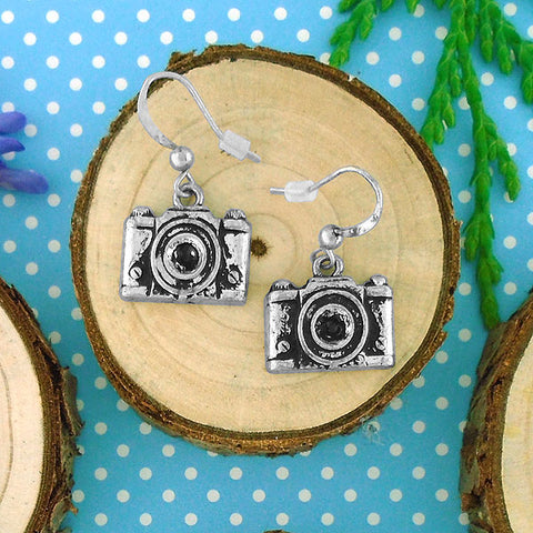 Online shopping for LAVISHY's unique, beautiful & affordable retro style camera earrings. A great gift for you or your girlfriend, wife, co-worker, friend & family. Wholesale available at www.lavishy.com with many unique & fun fashion accessories.