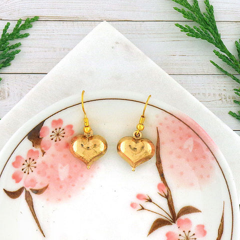Online shopping for golden heart drop earrings. A thoughtful gift for you or your girlfriend, wife, co-worker, friend & family. Wholesale at www.lavishy.com with many unique & fun fashion jewelry.