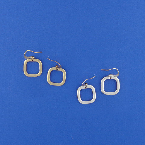 1-001: Silver/gold plated earrings