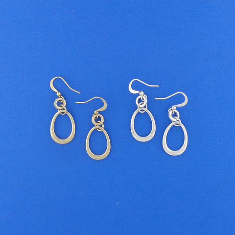 1-011: Silver/gold plated earrings