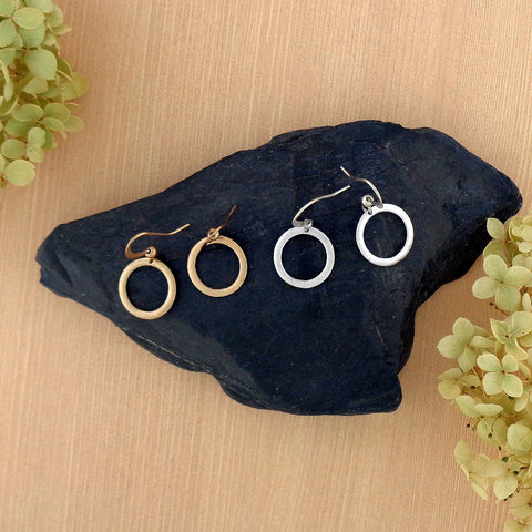 1-025: Silver/gold plated earrings