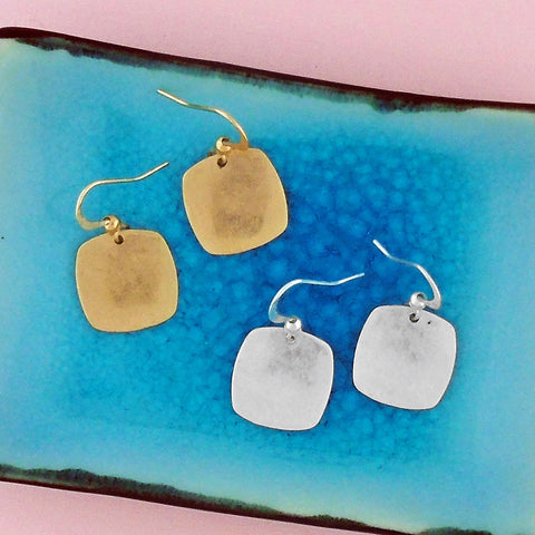 1-056: Silver/gold plated earrings