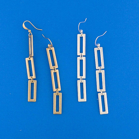 1-143: Silver/gold plated earrings