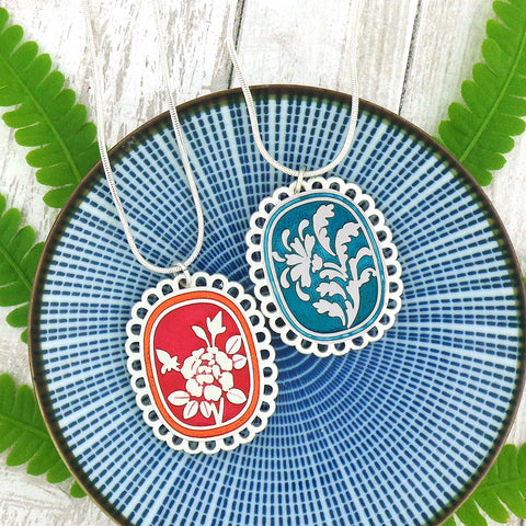 LAVISHY handmade silver plated reversible rose flower & damask motif enamel pendant necklace. 