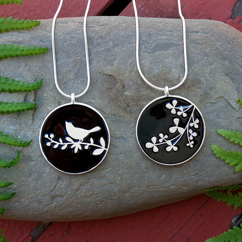 LAVISHY handmade silver plated reversible bird & leaf enamel pendant necklace for online shopping. Great gift for friend & family. Wholesale at www.lavishy.com