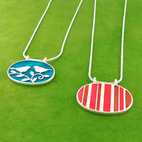 101-068: Enamel Lovebirds & Stripe Reversible Necklace