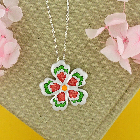 101-064: Handmade Enamel Flower Necklace