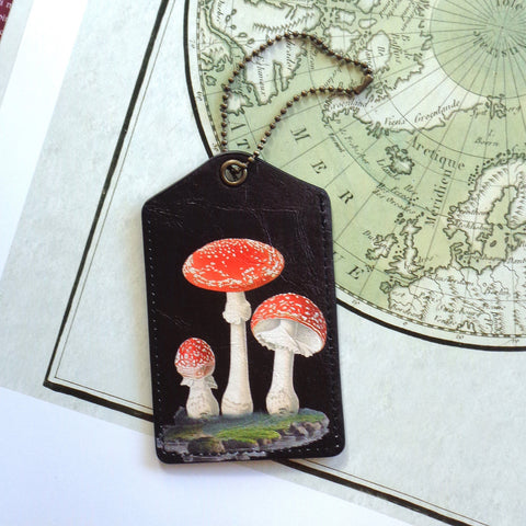 6-802: Lucky mushroom vegan luggage tag