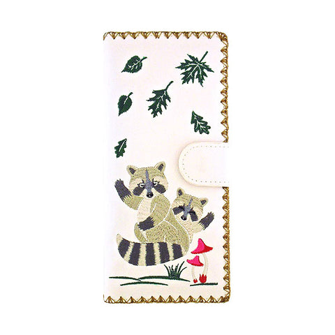 LAVISHY Eco-friendly raccoon mama & baby embroidered vegan large flat wallet for women. This white wallet is great for everyday use, lovely gift idea for family & friends especially for people who love animal, fond of raccoon or just love emboridery. Online shopping at LAVISHY BOUTIQUE. Wholesale at www.lavishy.com