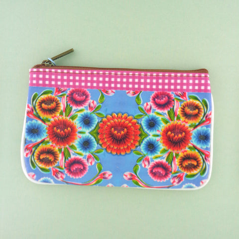 Mlavi beautiful Mexican oilcloth floral pattern print small pouch/coin purse  for every use or as gift for family & friends. Wholesale at www.mlavi.com