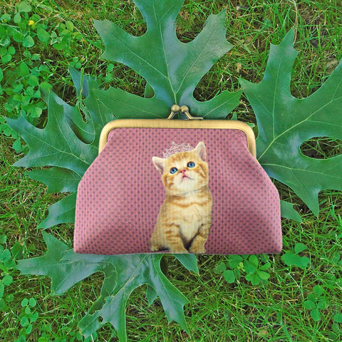 Mlavi cute cute cat with tiara print retro style kiss lock frame vegan coin purse for everyday use & gift idea for family & friends. Wholesale at www.mlavi.com