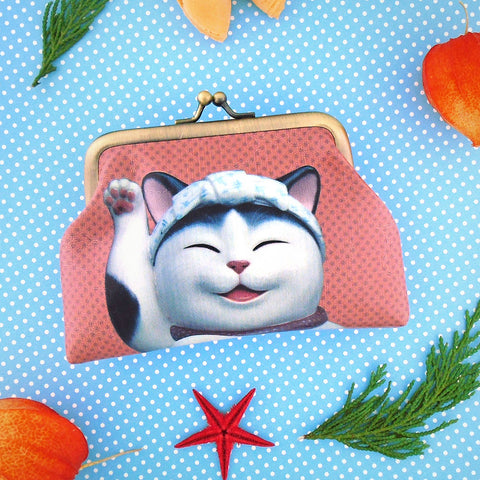 Mlavi happy go lucky Aloha cat vegan leather retro style kiss lock frame coin purse for everyday use & gift idea for family & friend. Wholesale at www.mlavi.com