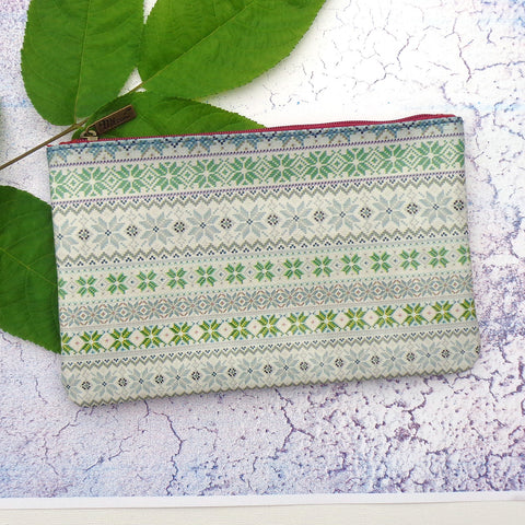 Mlavi Nordic/Scandinavian pattern print vegan flat medium makeup pouch