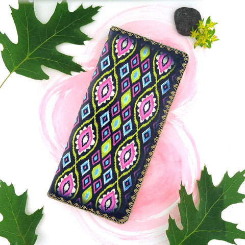 BW-IK017: Mlavi Ikat print large flat vegan wallet for online shopping