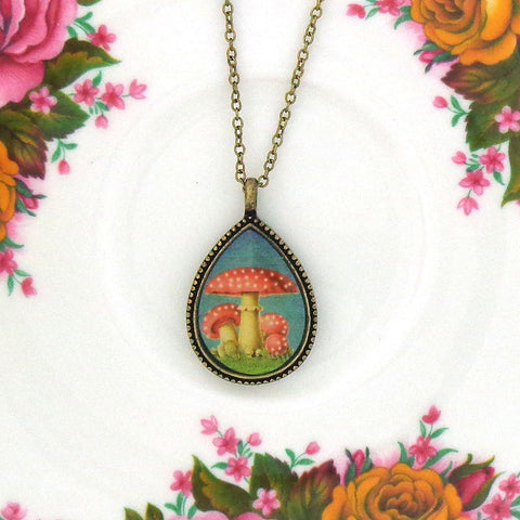 LAVISHY handmade vintage style reversible pendant necklace with owl & mushroom print. Great gift idea for friends & family. 