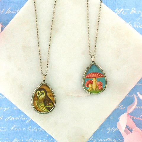 LAVISHY handmade vintage style reversible pendant necklace with owl & mushroom print. Great gift idea for friends & family. 