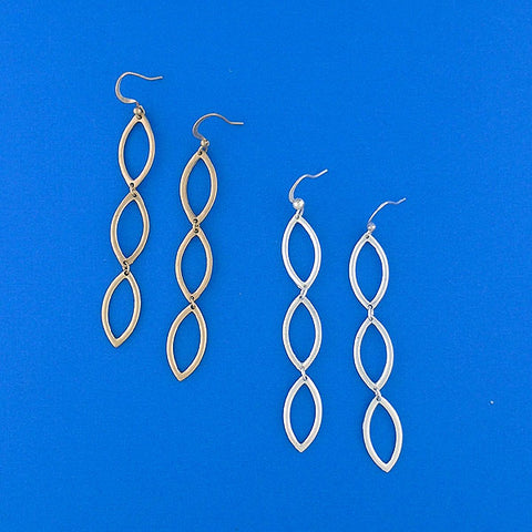 1-150: Silver/gold plated earrings