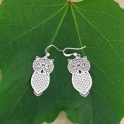 LAVISHY light weight intricate lacy filigree earrings