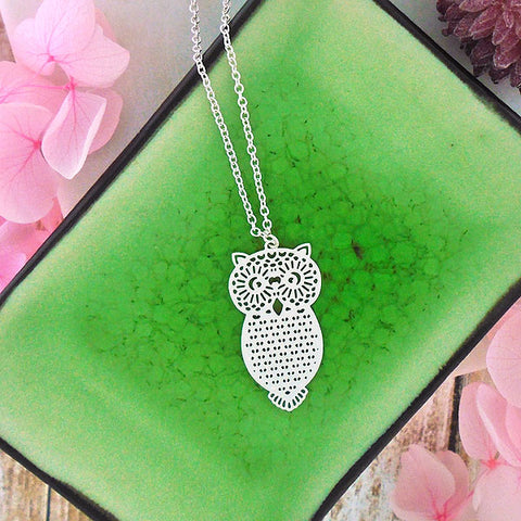 Online shopping for LAVISHY unique, beautiful & affordable light weight intricate filigree pendant necklace. Great for everyday wear, or as gift for family & friends. Wholesale at www.lavishy.com for gift shop, clothing & fashion accessories boutique, book store since 2001.