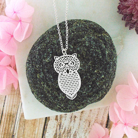 Online shopping for LAVISHY unique, beautiful & affordable light weight intricate filigree pendant necklace. Great for everyday wear, or as gift for family & friends. Wholesale at www.lavishy.com for gift shop, clothing & fashion accessories boutique, book store since 2001.