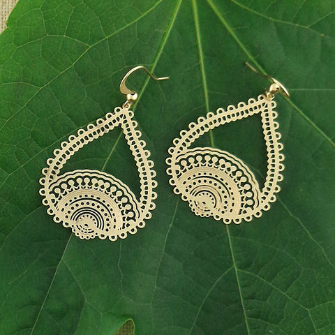LAVISHY light weight intricate lacy filigree earrings