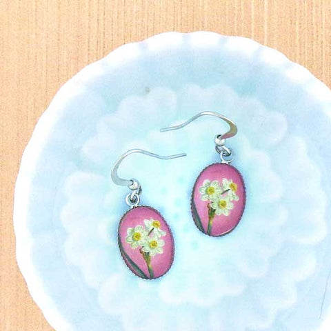 LAVISHY handmade cute & dainty daffodil flower rhodium plated earrings