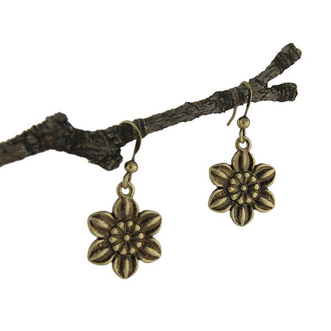 LAVISHY handmade vintage style narcissus flower & believe earrings