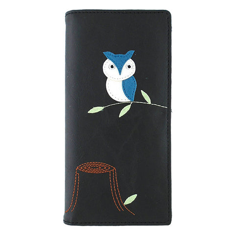 LAVISHY fun & Eco-friendly cruelty free owl applique vegan large wallet. Great for everyday use, cool gift for family & friends. Wholesale at www.lavishy.com for gift shops, clothing & fashion accessories boutiques, book stores in Canada, USA & worldwide since 2001.