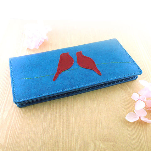 LAVISHY Eco-friendly cruelty free daisy flower applique vegan large wallet