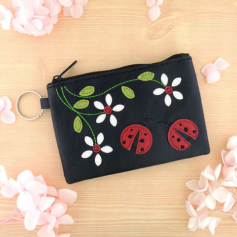 55-350: Ladybug & daisy applique vegan coin purse