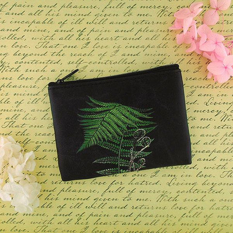 Online shopping for vegan brand LAVISHY's charming vintage style fern print vegan coin purse. Great for everyday use, fun gift for family & friends. Wholesale at www.lavishy.com for gift shop, clothing & fashion accessories boutique, book store in Canada, USA & worldwide since 2001.