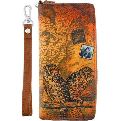LAVISHY cool wristlet large wallet with vintage style American snowy owl illustration on old USA map background print. Great for everyday use & travel. A cool gift for family & friends. Wholesale at www.lavishy.com for gift LAVISHYs, boutiques, book stores & souvenir LAVISHYs in USA since 2001.