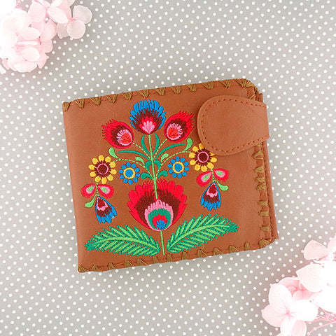 LAVISHY Eco-friendly, ethically made, cruelty free bifold medium vegan wallet with Vytynanky style flower embroidery motif. This brown wallet is nice for everyday, great gift ideas for family & friends. Wholesale at www.lavishy.com for gift shop, clothing & fashion accessories boutique, book store worldwide since 2001.