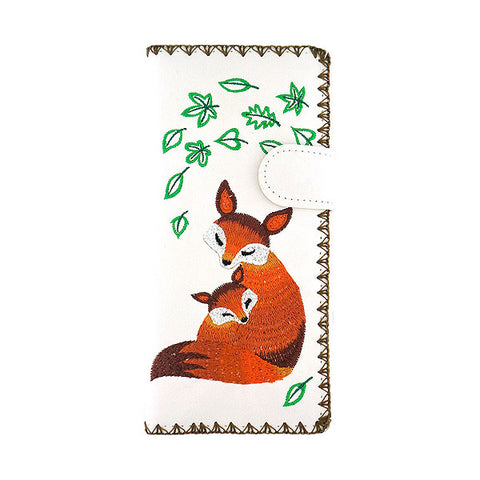 LAVISHY Eco-friendly fox mama & baby fox embracing under green leaf embroidered vegan large flat wallet for women. This white wallet is great for everyday use, lovely gift idea for family & friends especially for people who love animal. Best mother's day gift. Online shopping at LAVISHY BOUTIQUE. Wholesale at www.lavishy.com