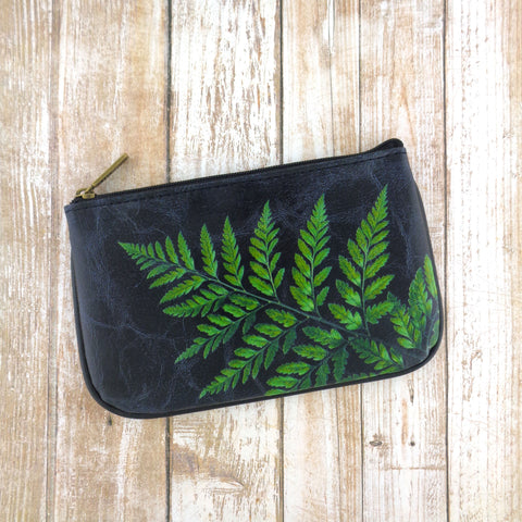 Mlavi fern leaf print small pouch/coin purse made with Eco-friendly & cruelty free vegan materials. Gift & boutique buyer can order wholesale at www.mlavi.com for ethically made & unique fashion accessories including bags, wallets, purses, coin purses, travel accessories & gifts.