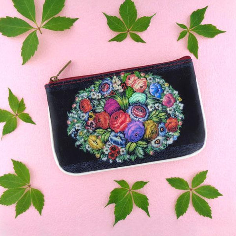 Mlavi Studio Russian Zhostovo style flower print small pouch/coin purse made with Eco-friendly & cruelty free vegan materials. Gift & boutique buyer can order wholesale at www.mlavi.com for ethically made & unique fashion accessories including bags, wallets, purses, coin purses, travel accessories & gifts.