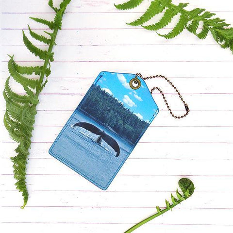 Eco-friendly, cruelty-free, ethically made whale print vegan luggage tag by Mlavi Studio. Great for travel or as gift for family & friends. Wholesale at www.mlavi.com to gift shop, clothing & fashion accessories boutiques, book stores.