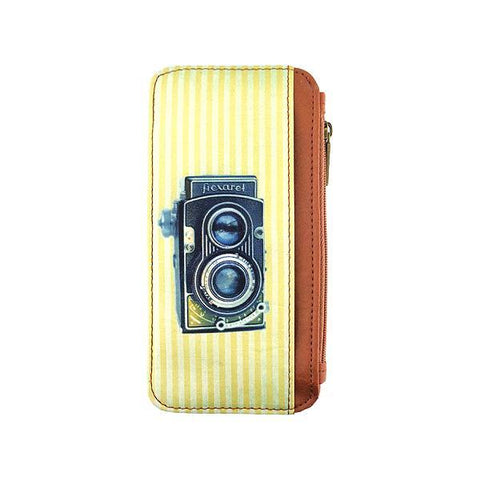 Mlavi studio's cool retro camera print vegan cardholder made with cruelty-free Eco-friendly vegan materials. Great for everyday use, travel & as gift for family & friends. Wholesale at www.mlavi.com for gift shops, fashion accessories & clothing boutiques, book stores in Canada, USA & worldwide.