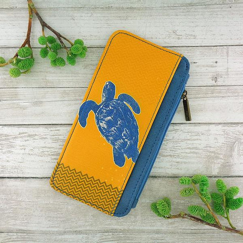 Eco-friendly, cruelty-free, ethically made sea turtule print vegan cardholder by Mlavi Studio. Great for travel or as gift for family & friends. Wholesale at www.mlavi.com to gift shop, clothing & fashion accessories boutiques, book stores.
