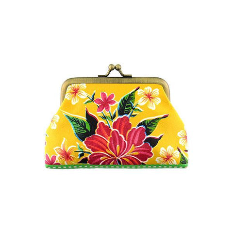 Mlavi retro style Mexican oilcloth flower print kiss lock frame coin purse made with cruelty-free, Eco-friendly & cruelty-free vegan materials. Great gift for your family & friends. Wholesale at www.mlavi.com for gift shops, fashion accessories & clothing boutiques, book stores, souvenir shops.