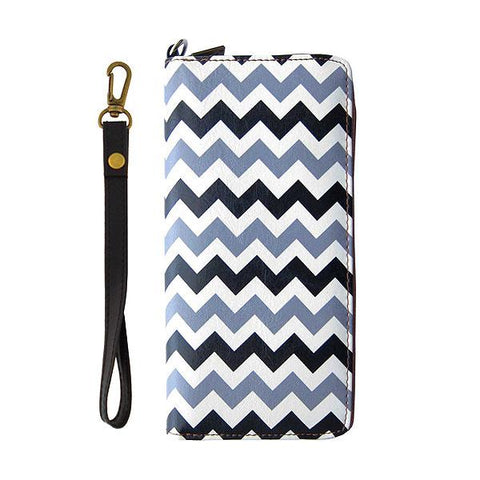Mlavi chevron pattern print wristlet large wallet for women for everyday use, travel or as gift for family & friends. Wholesale at www.mlavi.com