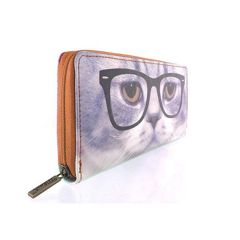 Eco-friendly, cruelty-free, ethically made vegan/faux leather large zipper wallet with cute big blue eye cat print by Mlavi Studio. It can carry smart phone & passport. Wholesale at www.mlavi.com for gift shops, fashion accessories & clothing boutiques in Canada, USA & worldwide.