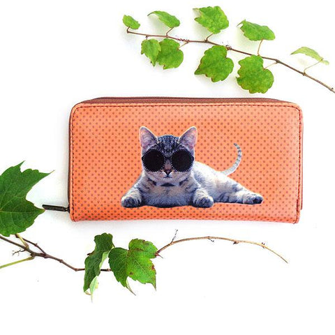 Eco-friendly, cruelty-free, ethically made vegan/faux leather large zipper wallet with cute big blue eye cat print by Mlavi Studio. It can carry smart phone & passport. Wholesale at www.mlavi.com for gift shops, fashion accessories & clothing boutiques in Canada, USA & worldwide.
