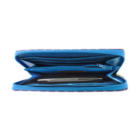 Eco-friendly, cruelty-free, ethically made vegan/faux leather large zipper wallet with cute big blue eye cat print by Mlavi Studio. It can carry smart phone & passport. Wholesale at www.mlavi.com for gift shops, fashion accessories & clothing boutiques in Canada, USA & worldwide.