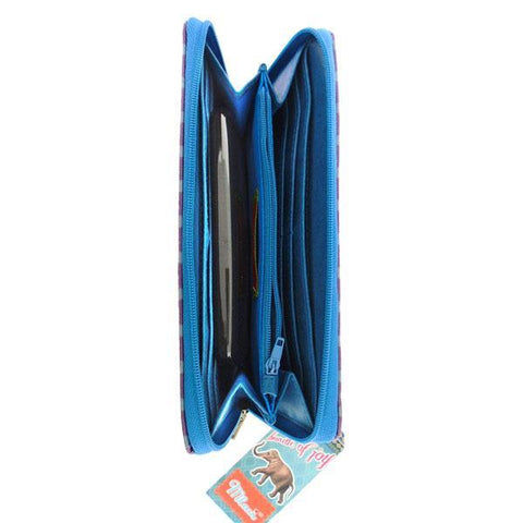 Eco-friendly, cruelty-free, ethically made vegan/faux leather large zipper wallet with cute big blue eye cat print by Mlavi Studio. It can carry smart phone & passport. Wholesale at www.mlavi.com for gift shops, fashion accessories & clothing boutiques in Canada, USA & worldwide.