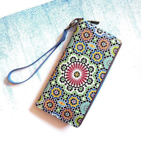 Mlavi Moroccan pattern print vegan large wristlet wallet made with Eco-friendly vegan materials. Great for everyday use, travel & as a gift for family & friends. Wholesale at www.mlavi.com gift shops, fashion accessories & clothing boutiques, book stores in Canada, USA & worldwide.