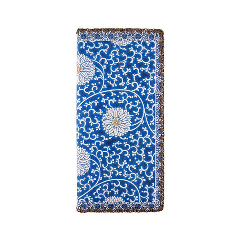 Mlavi studio blue & white porcelain pattern print vegan large flat wallet made with Eco-friendly & cruelty free vegan materials. Great for everyday use or as gift for family & friends. Wholesale at www.mlavi.com to gift shop, clothing & fashion accessories boutiques, book stores worldwide.