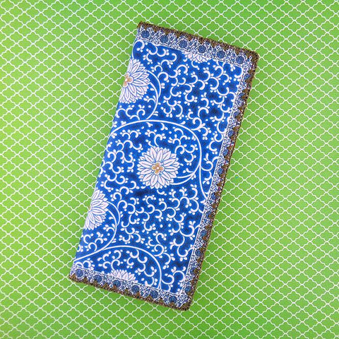 Mlavi studio blue & white porcelain pattern print vegan large flat wallet made with Eco-friendly & cruelty free vegan materials. Great for everyday use or as gift for family & friends. Wholesale at www.mlavi.com to gift shop, clothing & fashion accessories boutiques, book stores worldwide.