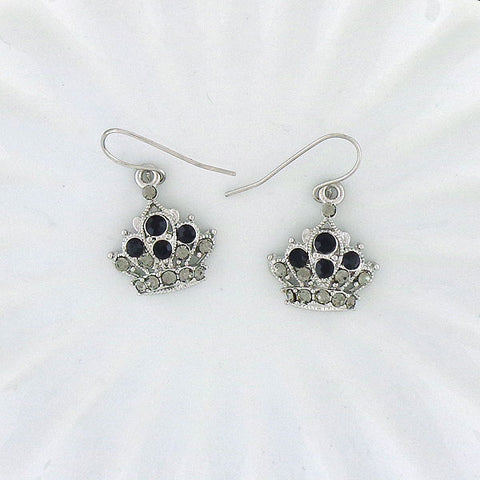 Online shopping for Rhodium or 12k gold plated crown earrings with Austrian crystal accent. A great gift for you or your girlfriend, wife, co-worker, friend & family. Wholesale at www.lavishy.com with many unique & fun fashion accessories.